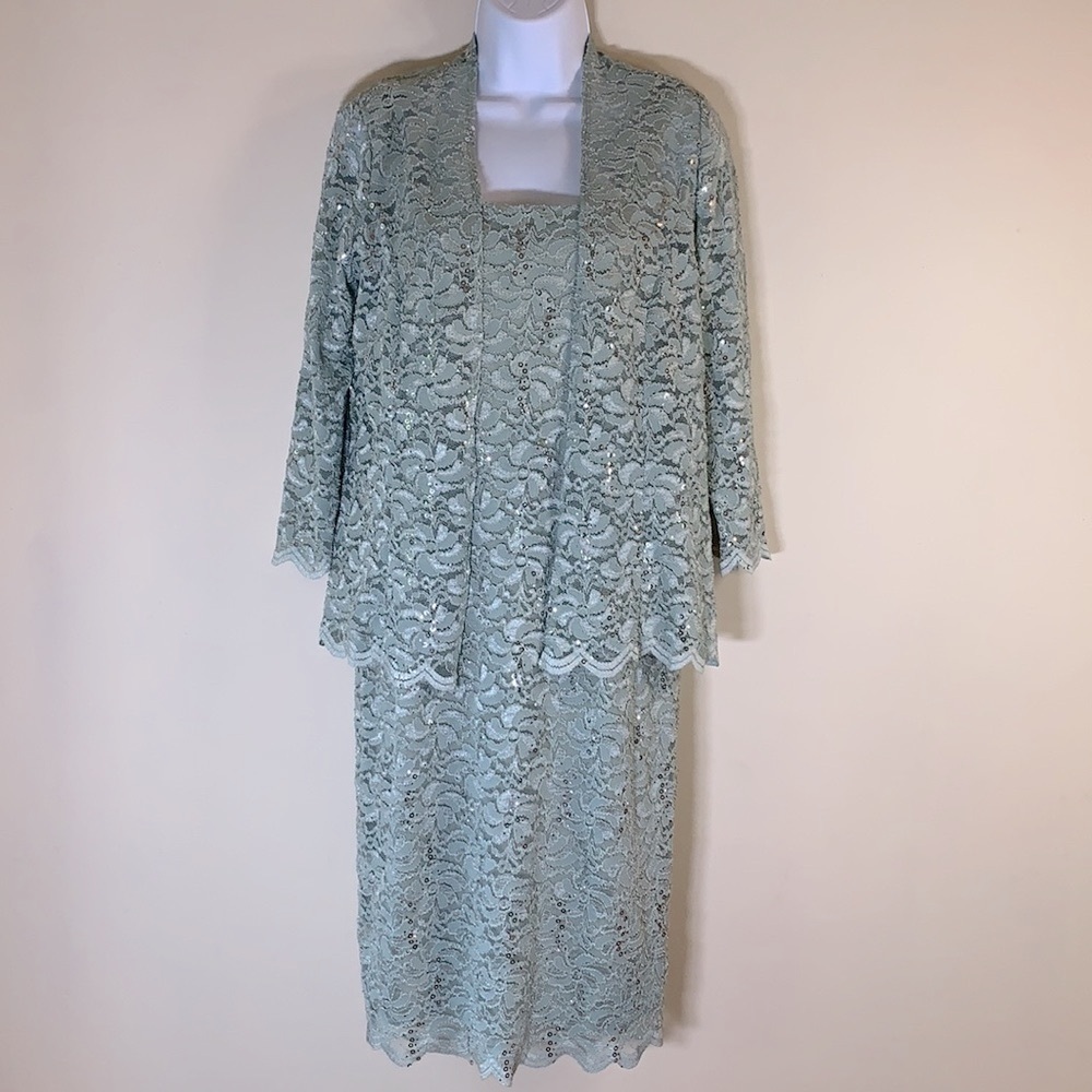 Onyx Nite Two Piece Glitter Sage Lace Evening Dress & Matching Jacket. 6. NWT.